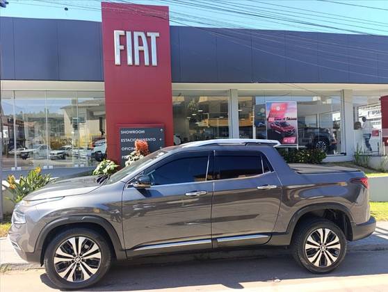 FIAT TORO 2.0 16V TURBO DIESEL VOLCANO 4WD AT9 FIAT TORO 2.0 16V TURBO DIESEL VOLCANO 4WD AT9
